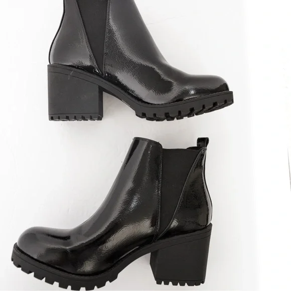 Patent leather look lug sole Chelsea boot black Dirty Laundry Lita 8.5 fall boot - Picture 10 of 16